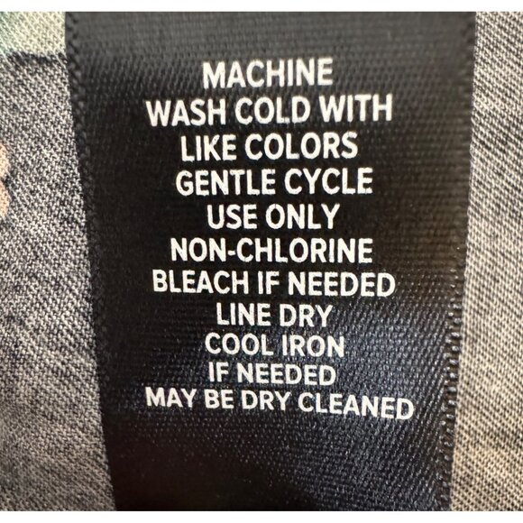 2/$30 Torrid Size 1 Black & Floral Sleeveless Dress - Picture 14 of 16